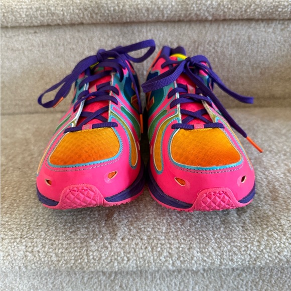 New Balance 890 V3 “Rainbow”Sneakers - Picture 8 of 13